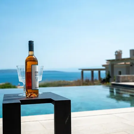 Salanti Hillcrest Villa