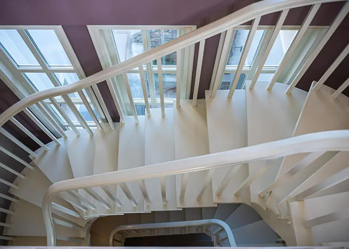 Willa Salanti Hillcrest *