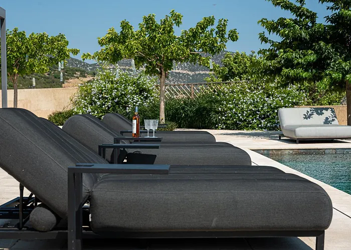 Villa Salanti Hillcrest *