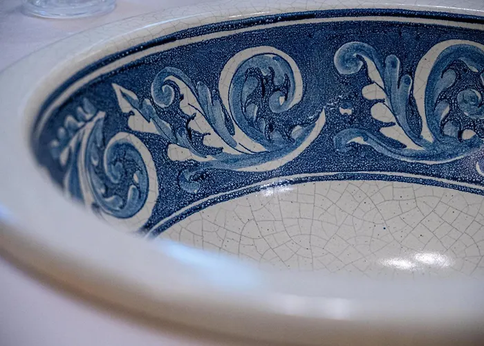 Willa Salanti Hillcrest *