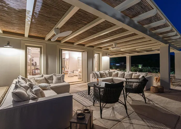 Salanti Hillcrest Villa